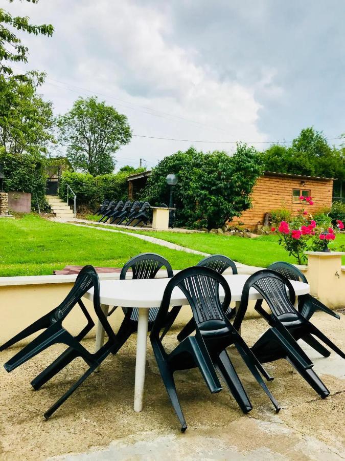 Les Gites De La Maison Lierue Thiron-Gardais Bagian luar foto